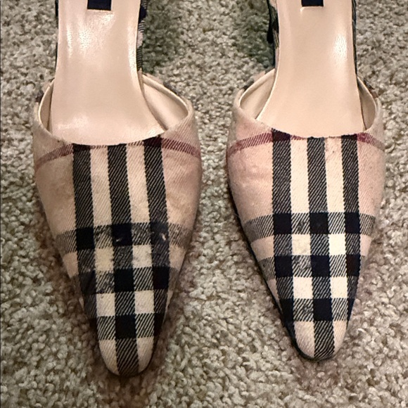 Burberry Beige and Black Plaid kitten Heels - Picture 2 of 13
